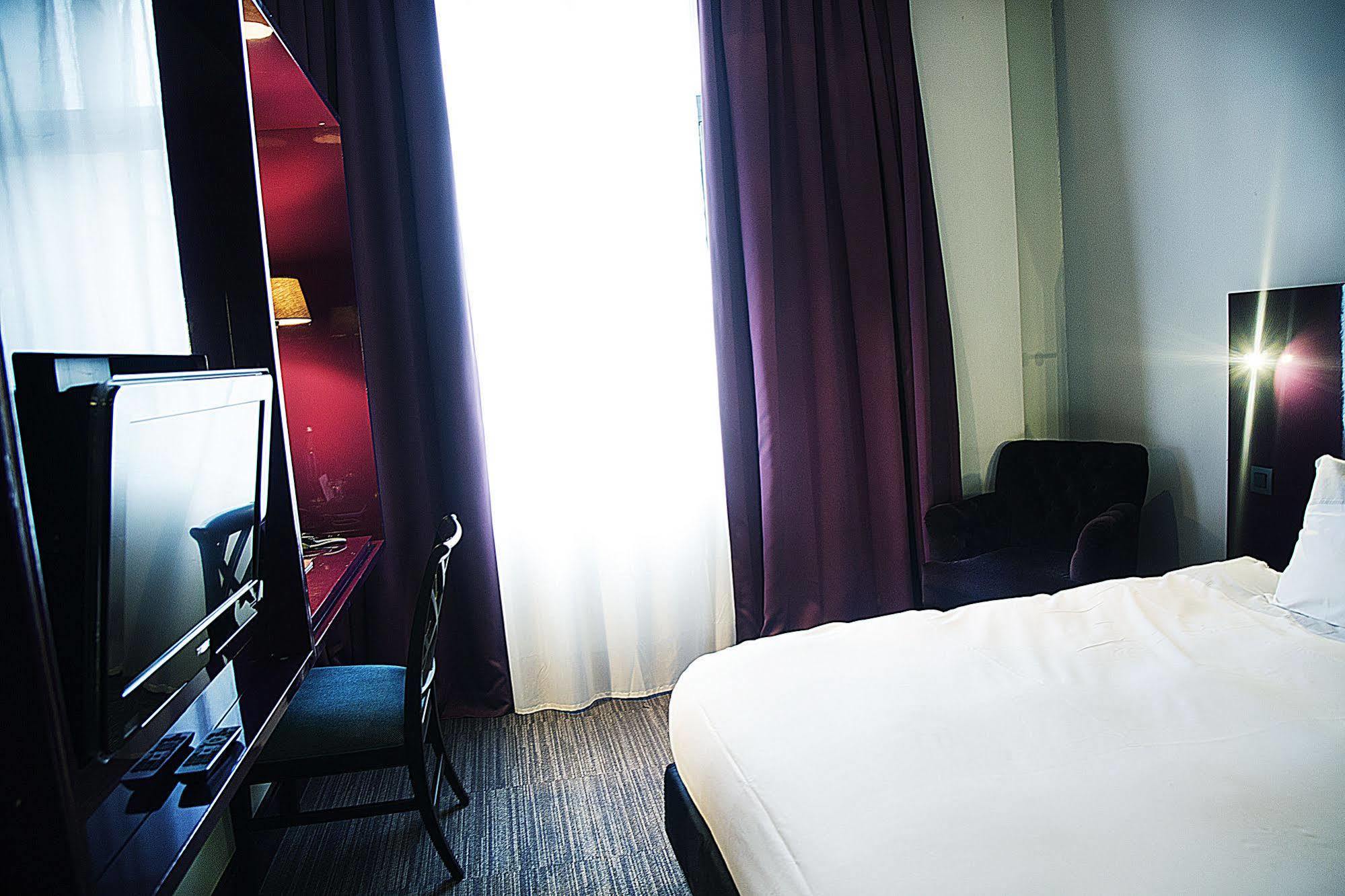 Les Nuits 4* Antwerp
