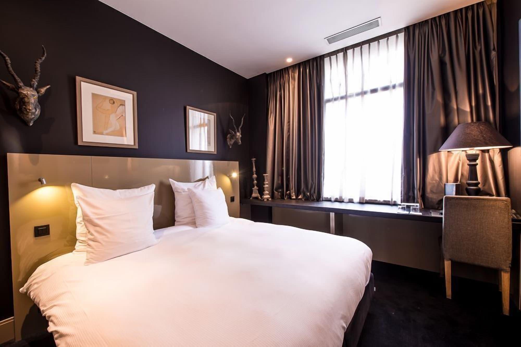 Hotel Les Nuits 4*